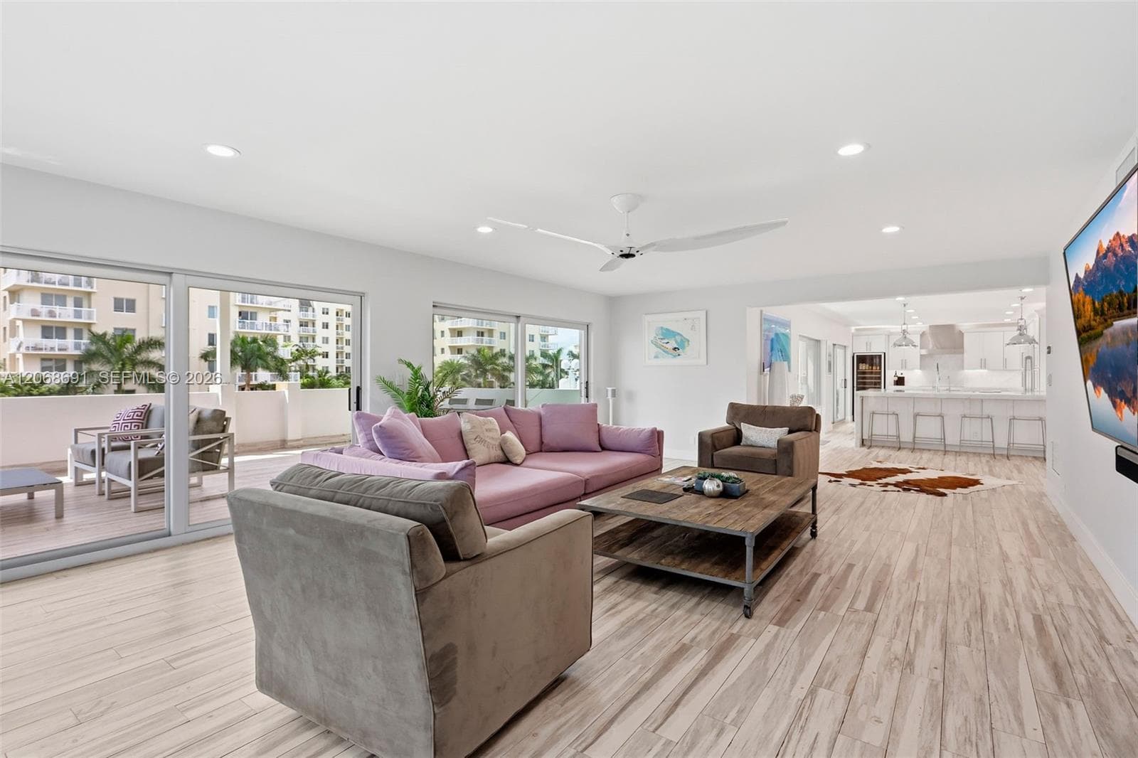 CARAVEL CONDO · #401 in Fort Lauderdale - Photo 5