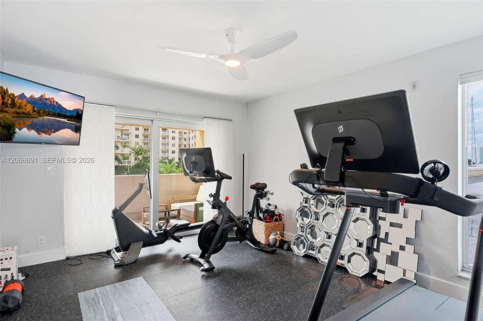 CARAVEL CONDO · #401 in Fort Lauderdale - Photo 24