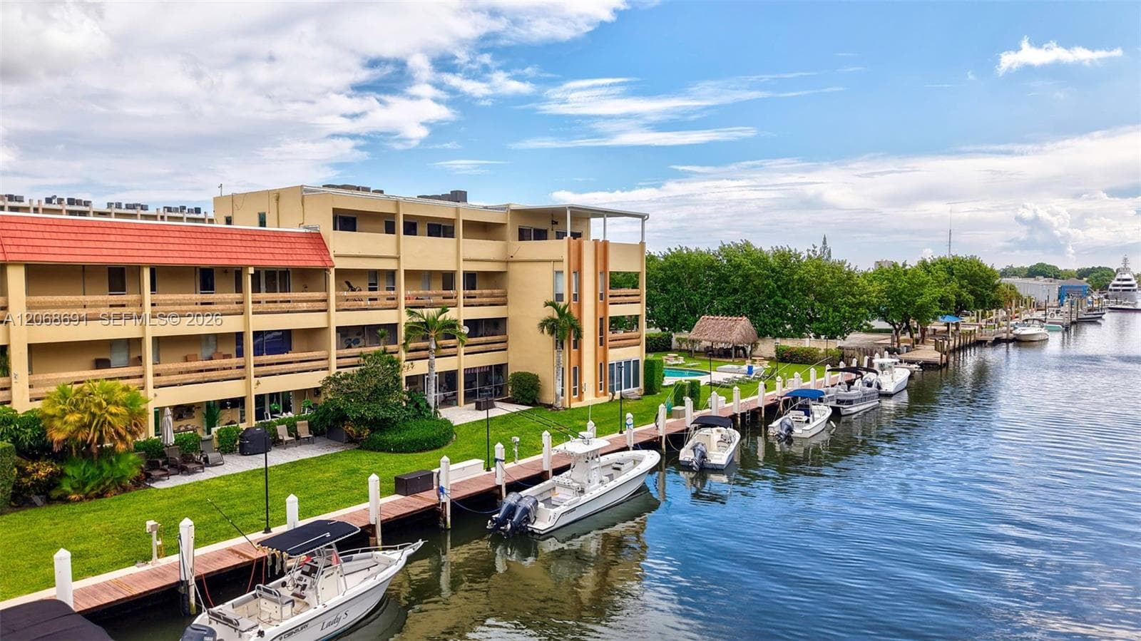 CARAVEL CONDO · #401 in Fort Lauderdale - Photo 34