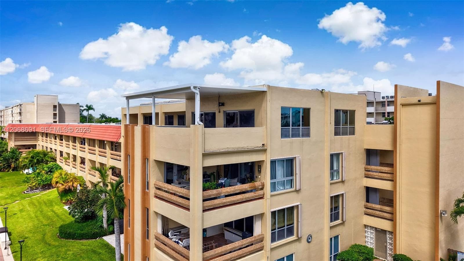CARAVEL CONDO · #401 in Fort Lauderdale - Photo 35