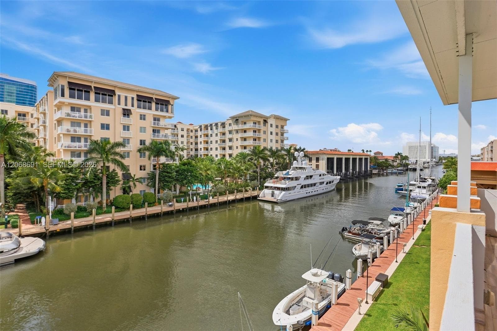 CARAVEL CONDO · #401 in Fort Lauderdale - Photo 31