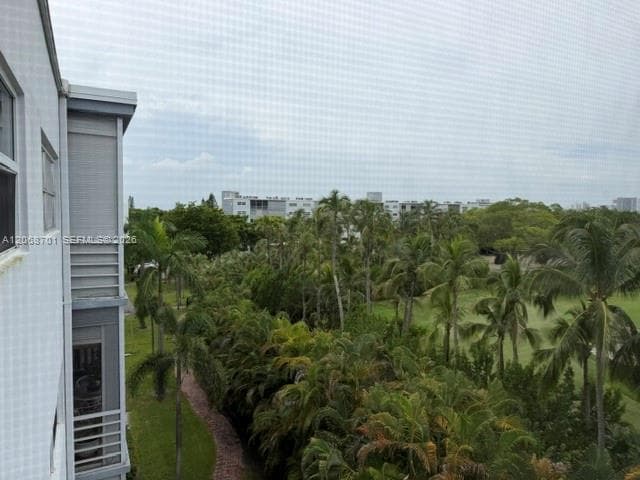 FAIRWAY ROYALE CONDO · #605 in Hallandale Beach - Photo 24