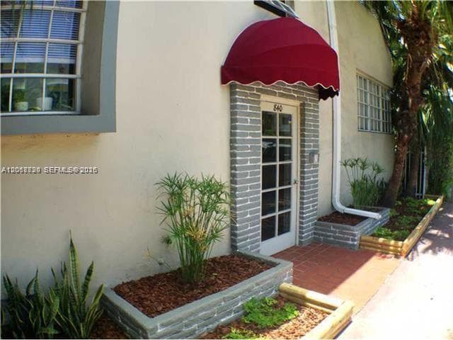 THE LORENA CONDO · #9 in Miami Beach - Photo 2