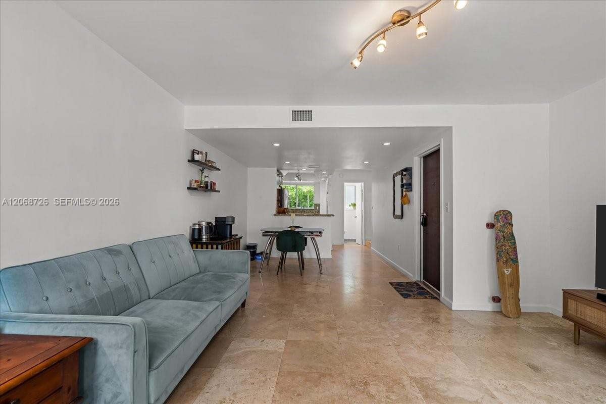 LA ARBOLEDA CONDO · #24 in Miami - Photo 3
