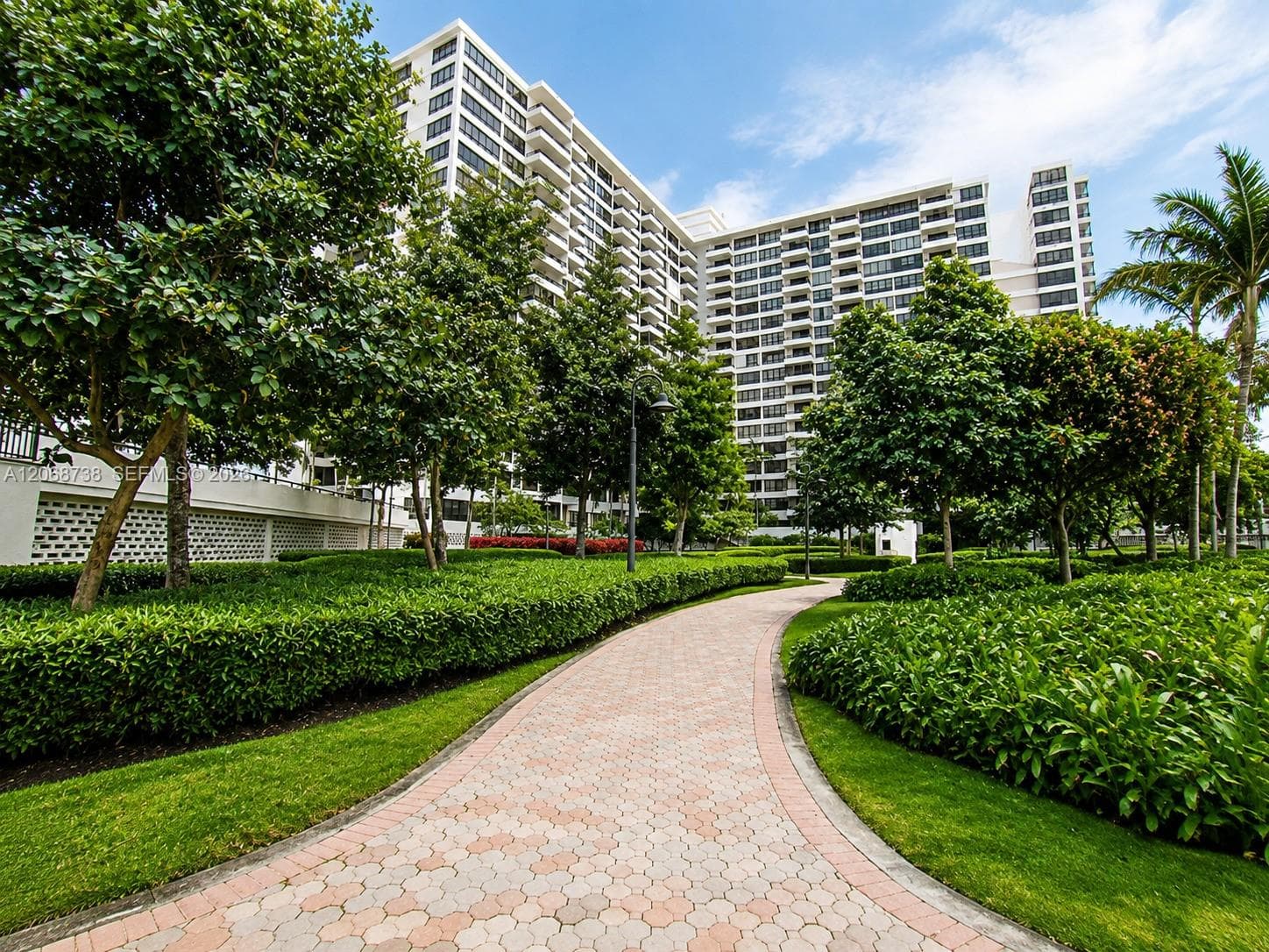 The Olympus · #918 in Hallandale Beach - Photo 40
