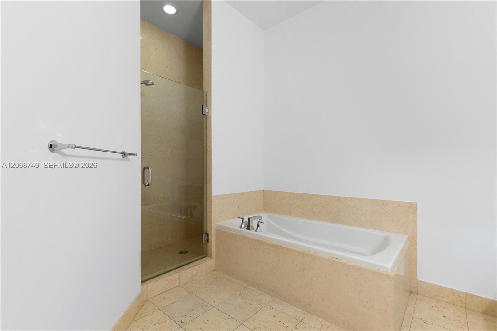 Turnberry Village So Towe · #104 in Aventura - Photo 17