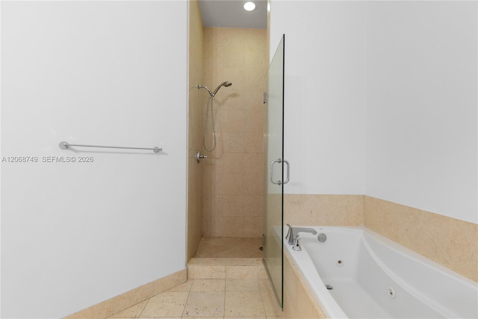 Turnberry Village So Towe · #104 in Aventura - Photo 18