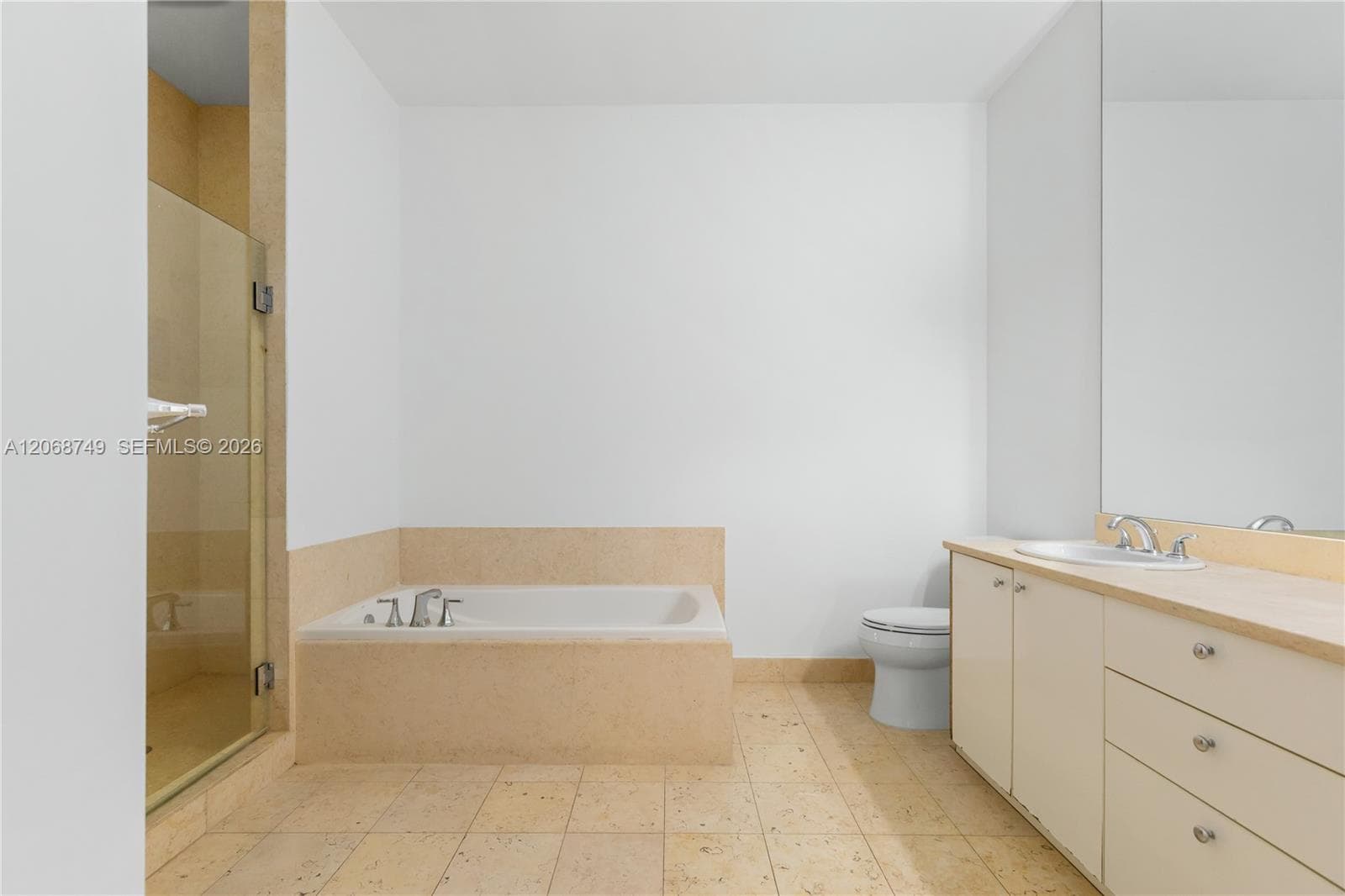 Turnberry Village So Towe · #104 in Aventura - Photo 15