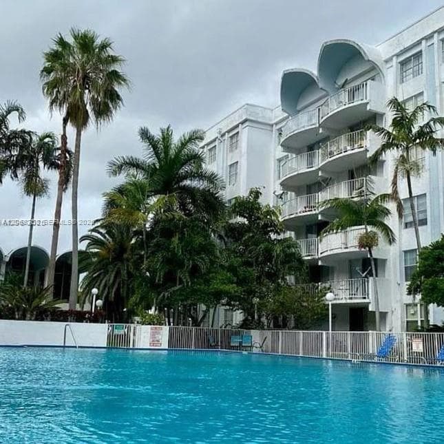 MONTECARLO CONDO · #C-415 in Miami - Photo 2