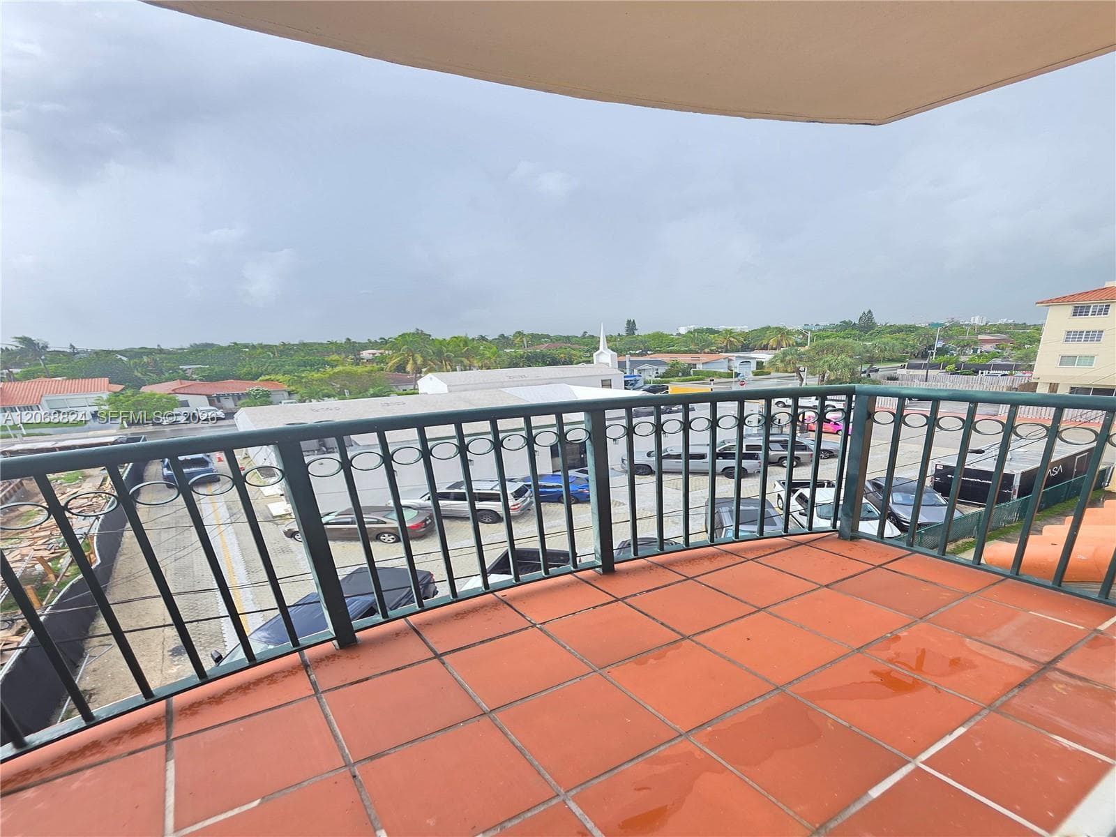 SURFSIDE PALMS CONDO · #306 in Surfside - Photo 10