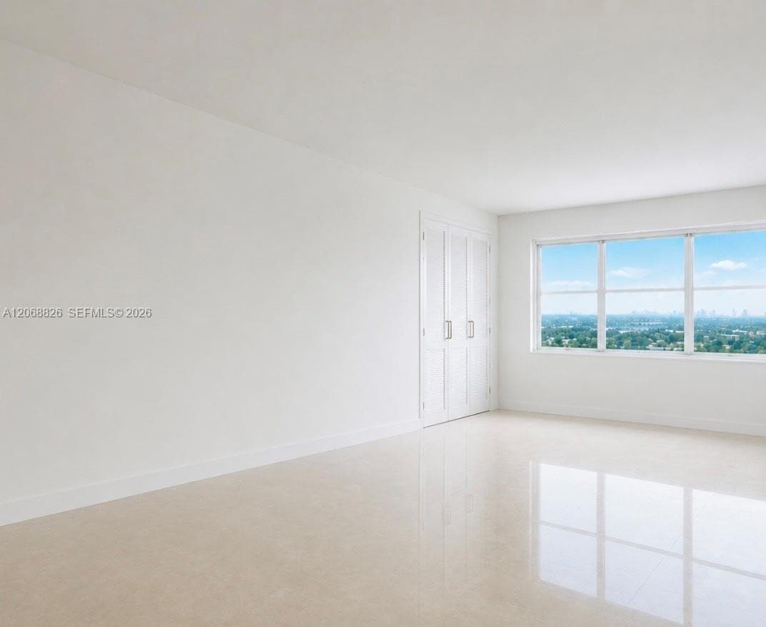 OCTAGON TOWERS I CONDO · #15A in Miami Beach - Photo 2