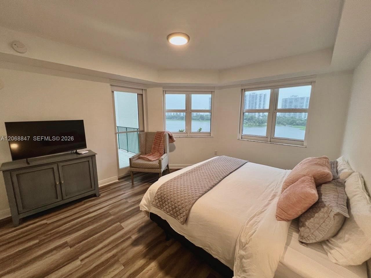 TURNBERRY VLG NO TOWER CO · #612 in Aventura - Photo 10