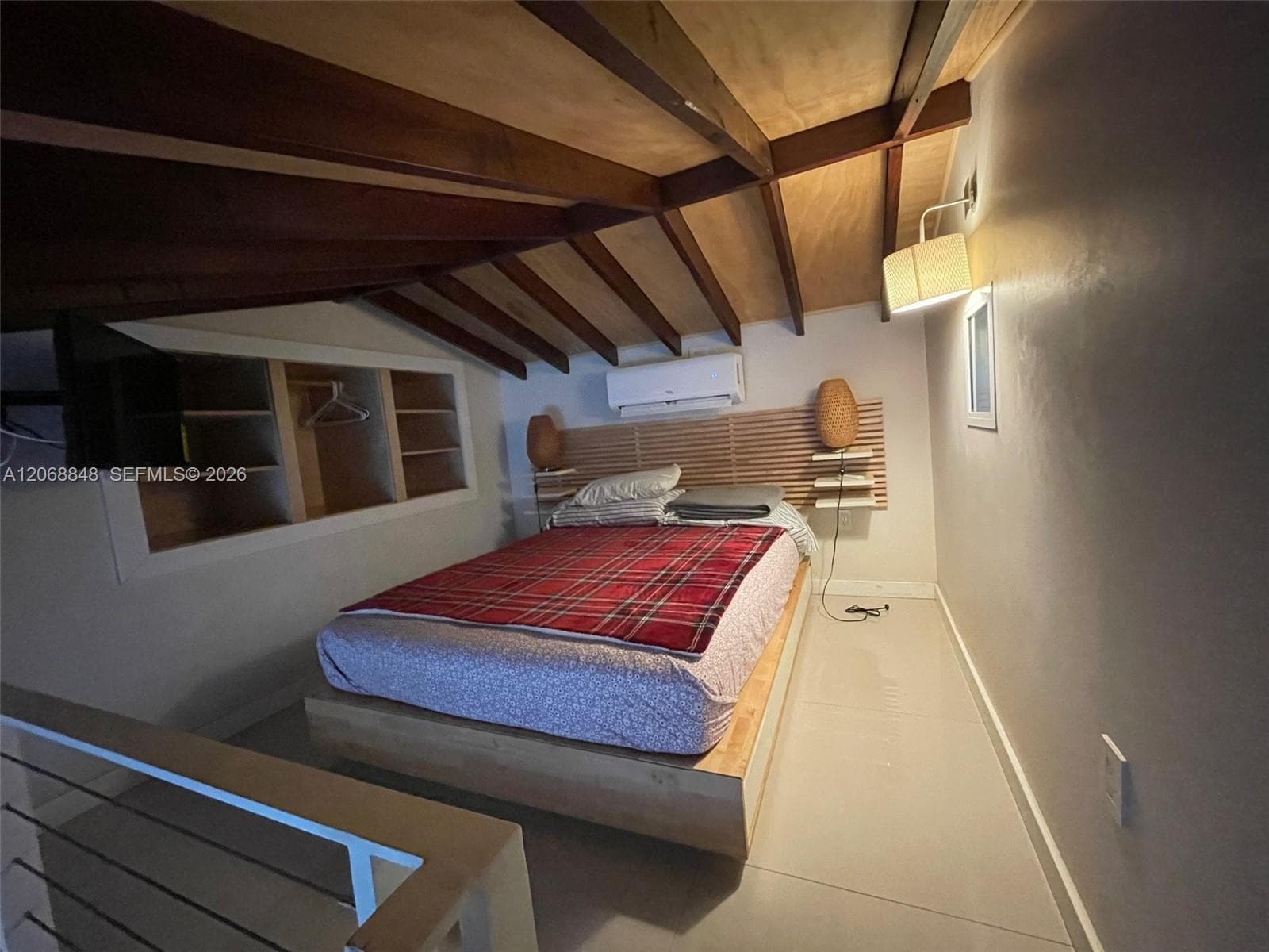 LOFT