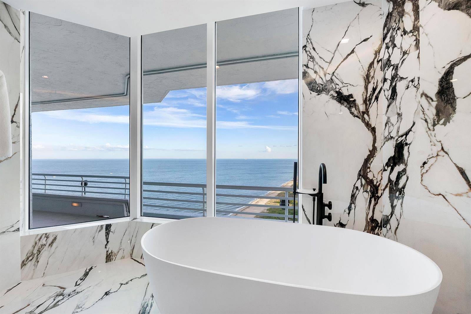 1700 S Ocean Blvd PH B_050
