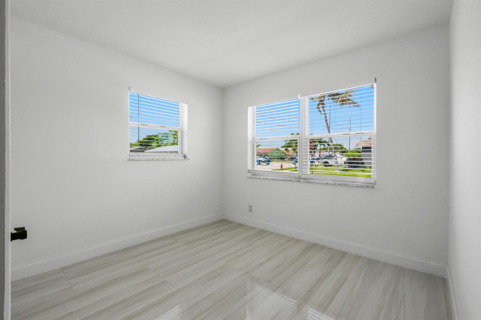968W9thSt,UnitB2(15)