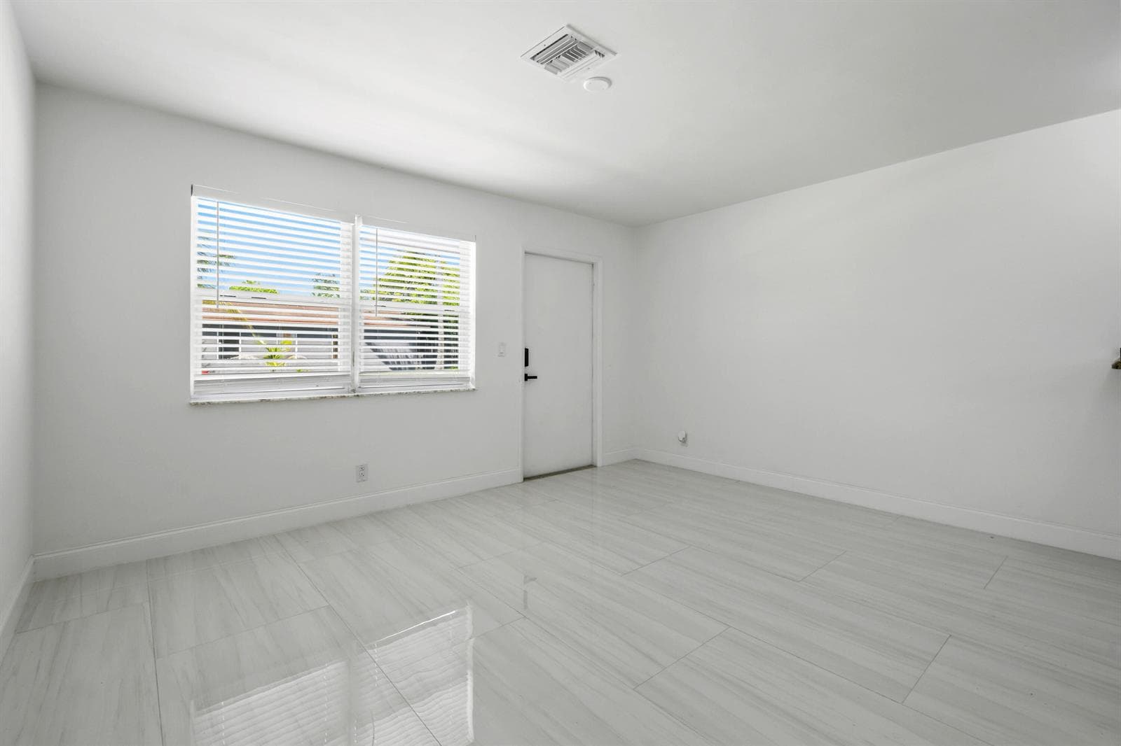 968W9thSt,UnitB2(7)