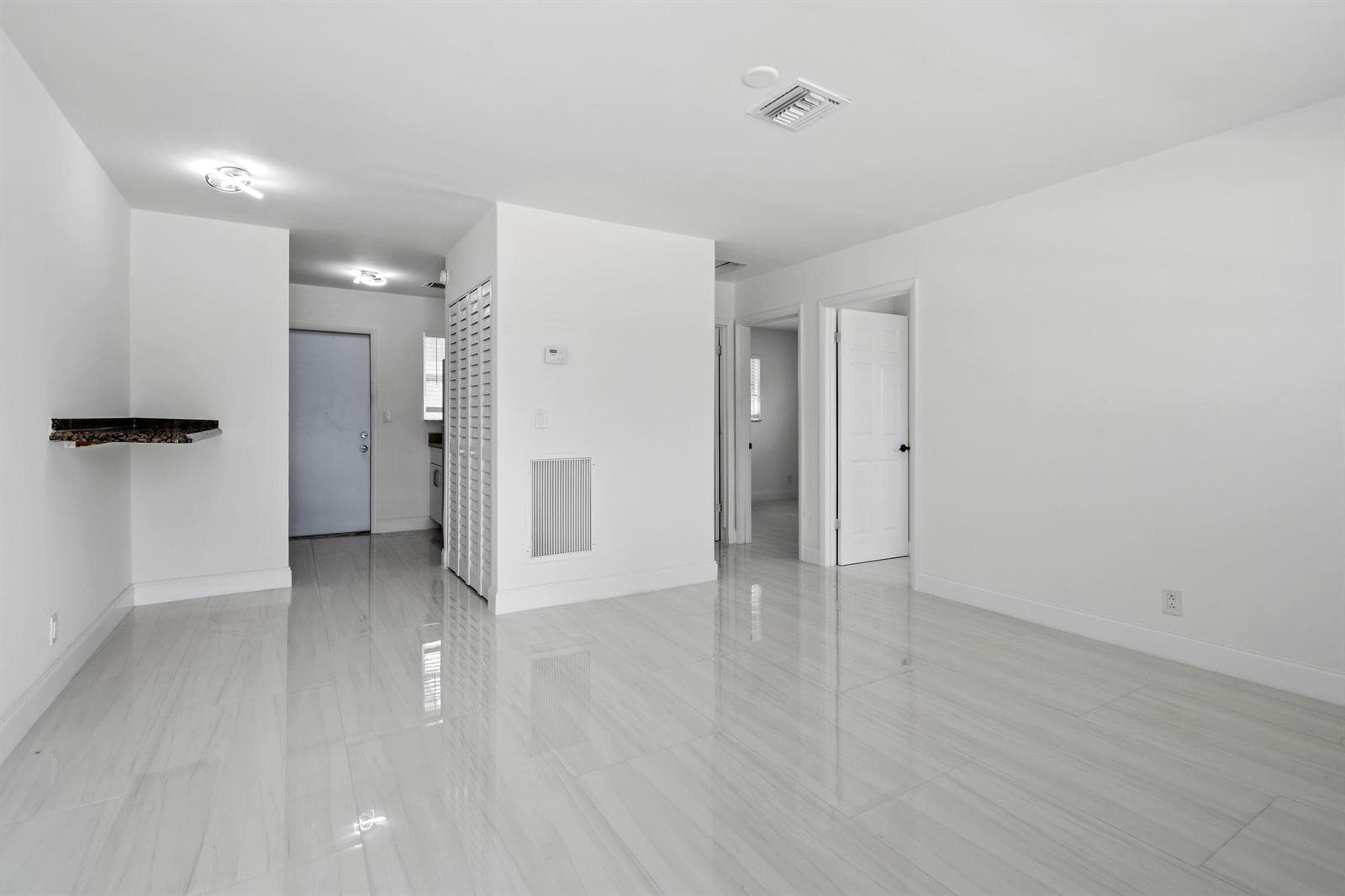 968W9thSt,UnitB2(4)