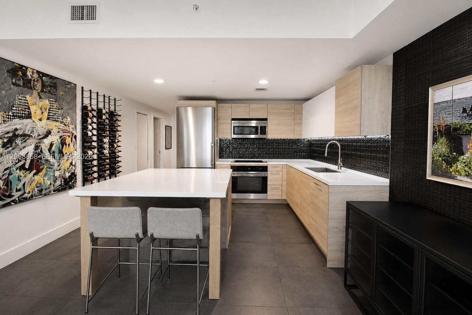 THE HARBOUR NORTH CONDO · #1920 in North Miami Beach - Photo 2