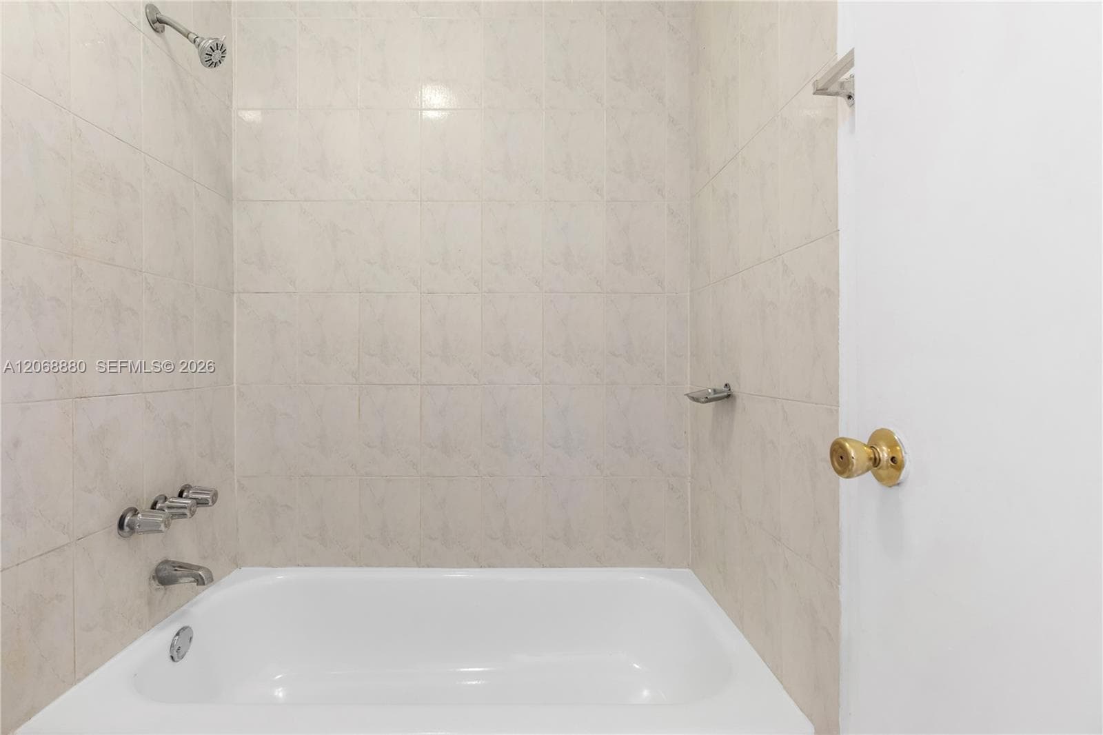 GRATIGNY RED 1ST ADDN · #202 in Hialeah - Photo 17