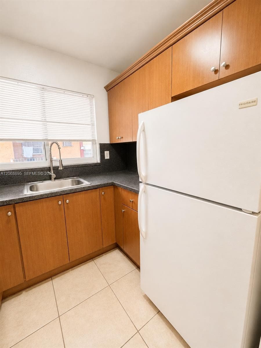 CHAMBERS LAND COMPANY SUB · #25B in Hialeah - Photo 2