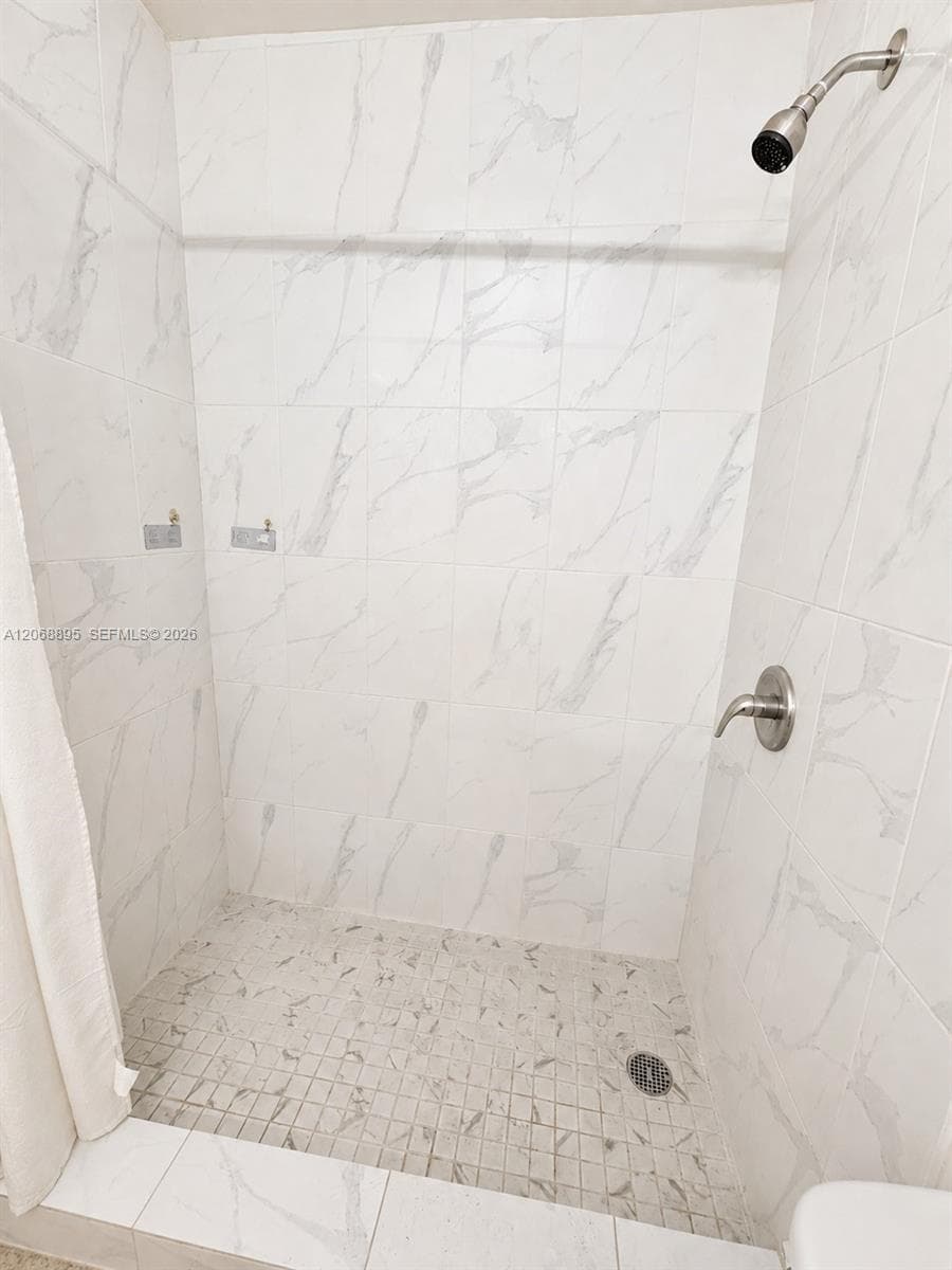 CHAMBERS LAND COMPANY SUB · #25B in Hialeah - Photo 6