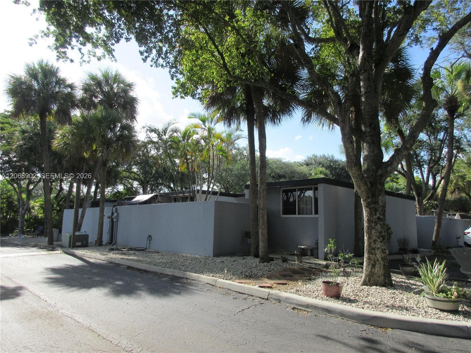 16330 Oak Walk photo 3