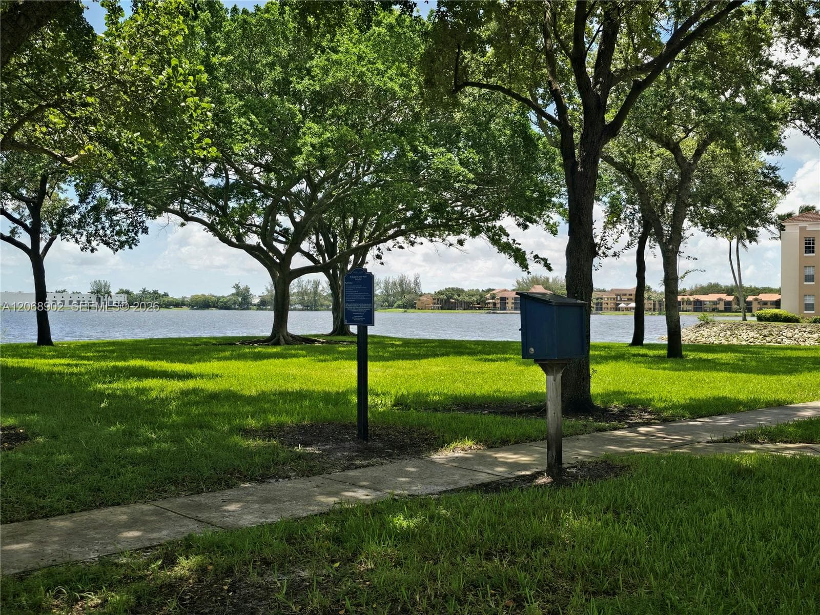 16330 Oak Walk photo 35