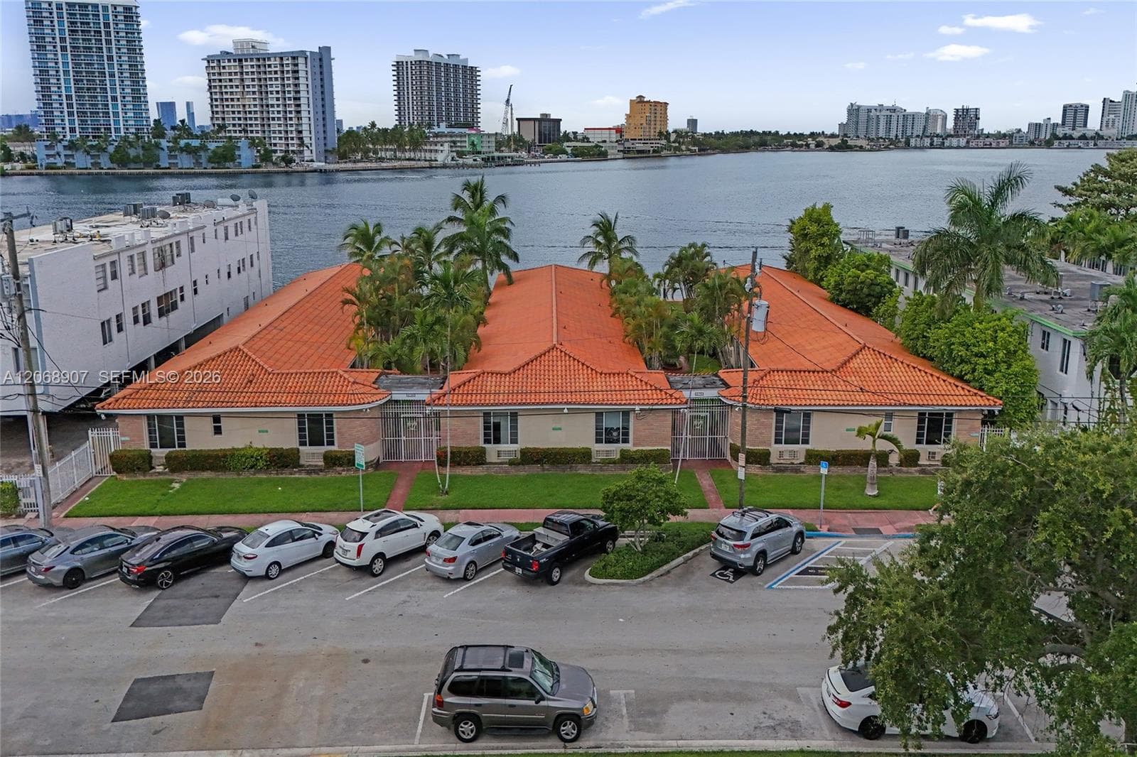 ENCLAVE WATERSIDE VILLAS · #3-22 in Miami Beach - Photo 20