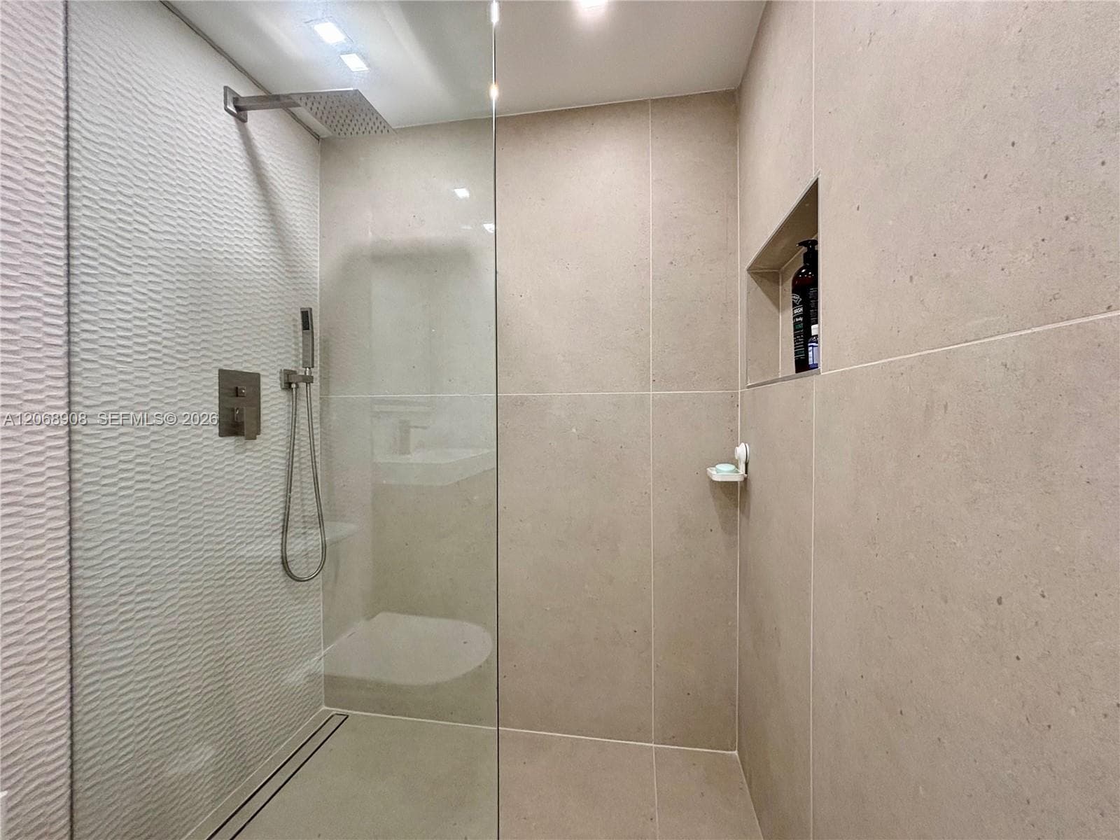 CLEARVIEW TOWERS CONDO · #604 in Miami Beach - Photo 12