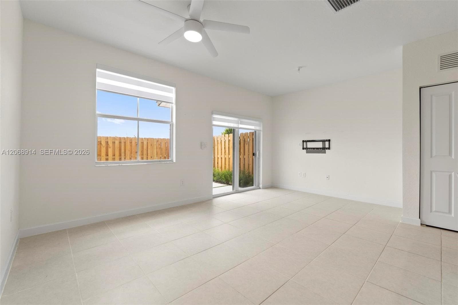 2634 SE 29 St #2634 photo 17