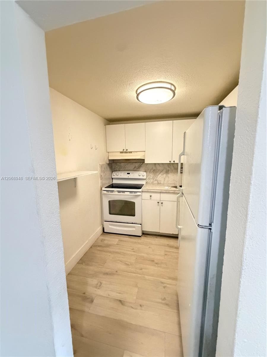 LAS ESTRELLAS CONDO · #209 in Hialeah - Photo 3