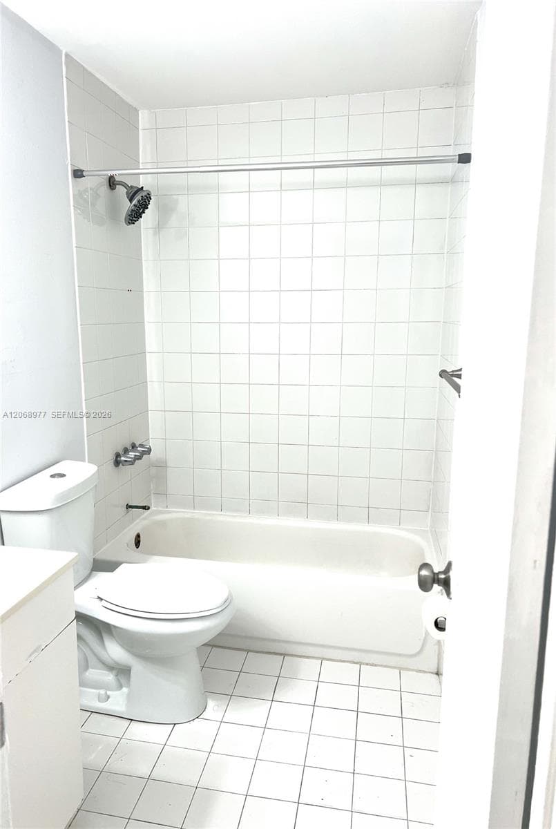 NEW WORLD CONDO APTS IV · #225 in Miami Gardens - Photo 7
