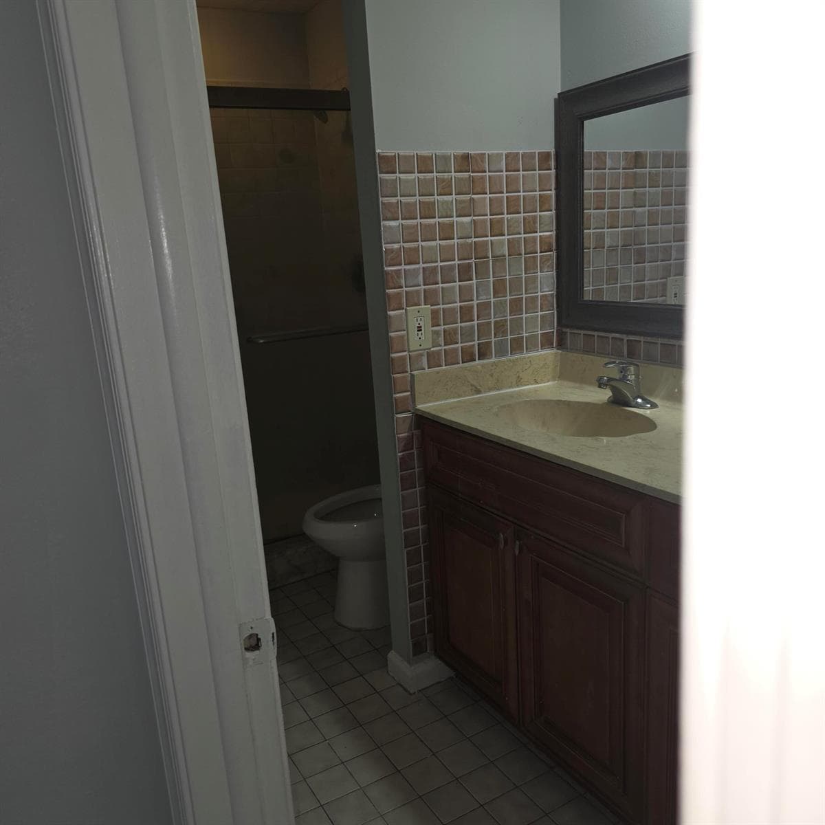 2nd Bathroom