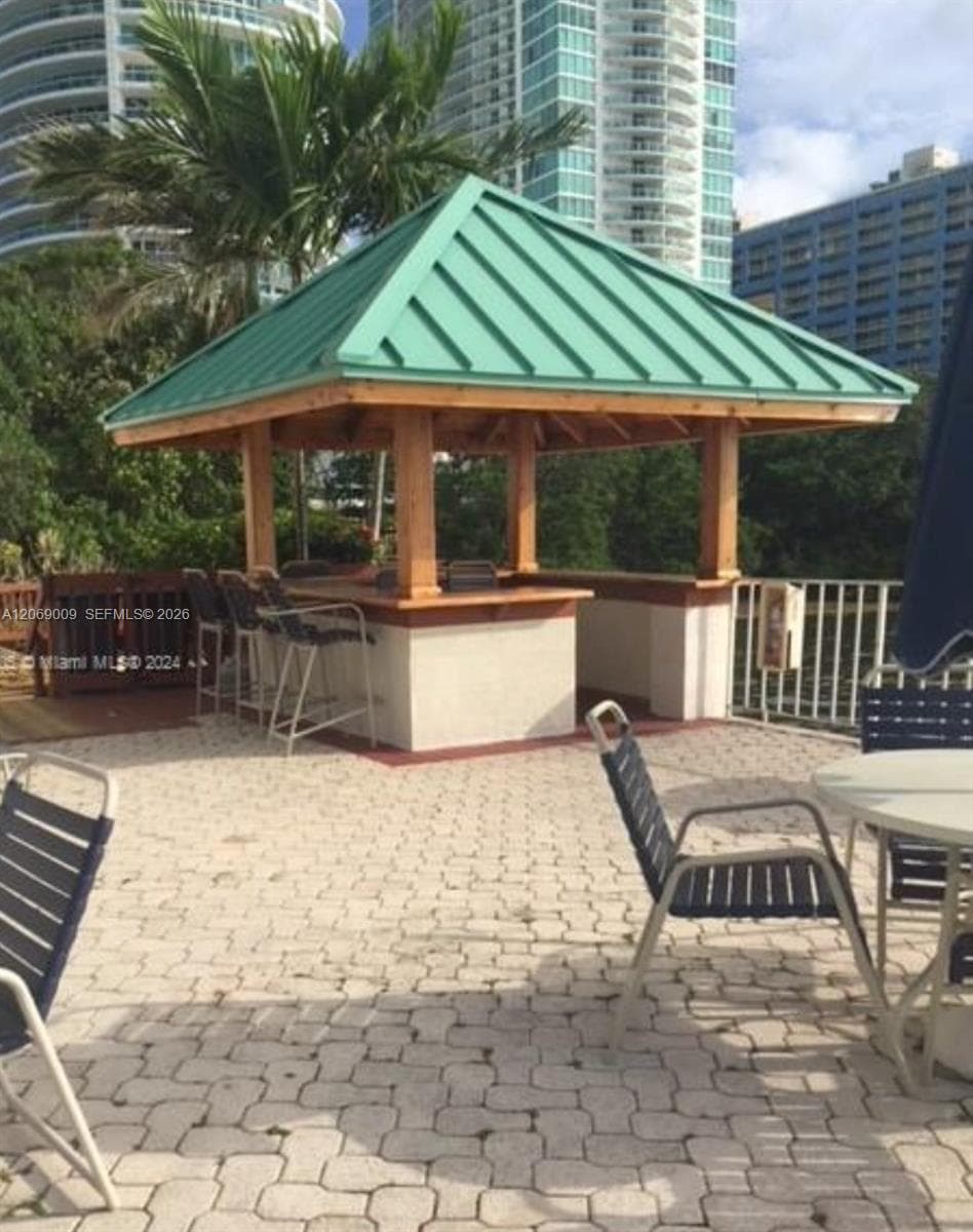 BRICKELL MAR CONDO · #96 in Miami - Photo 23