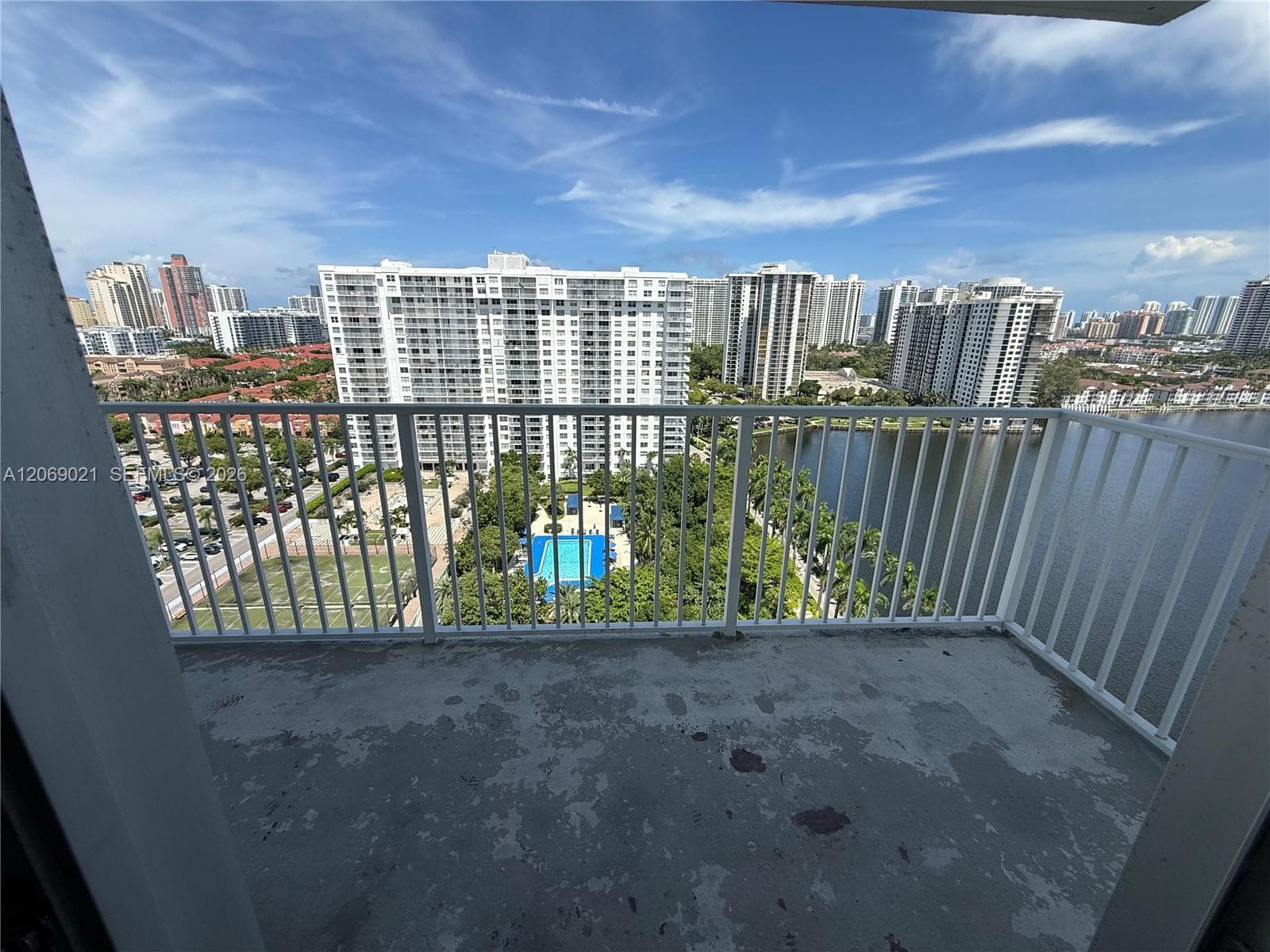 ADMIRALS PORT · #1914W in Aventura - Photo 2