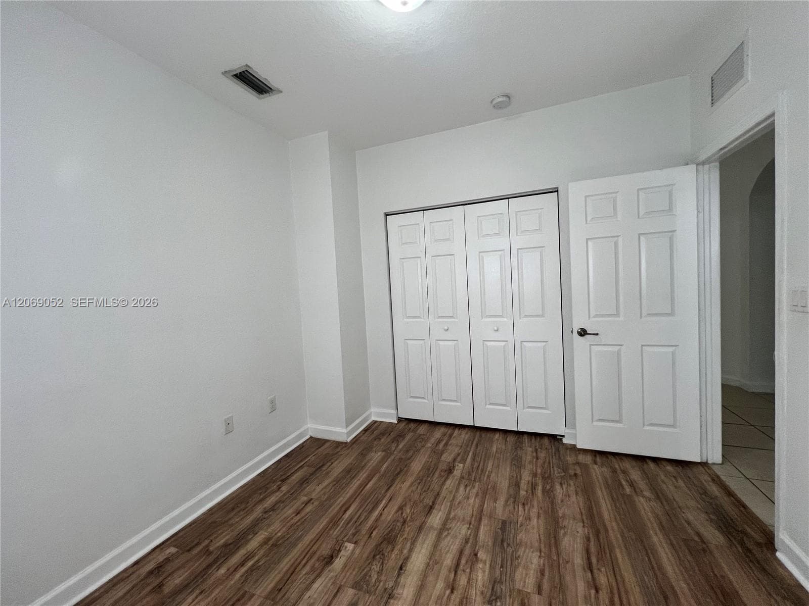 2410 NE 4th St #2410 photo 20