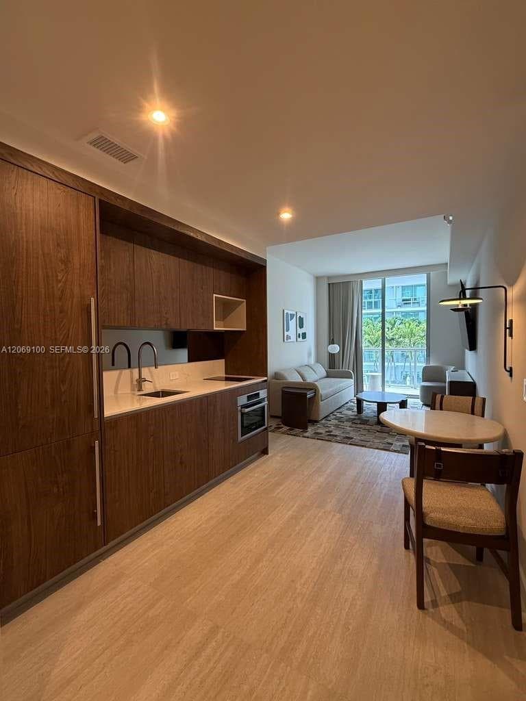 DOMUS FLATS · #610 in Miami - Photo 5