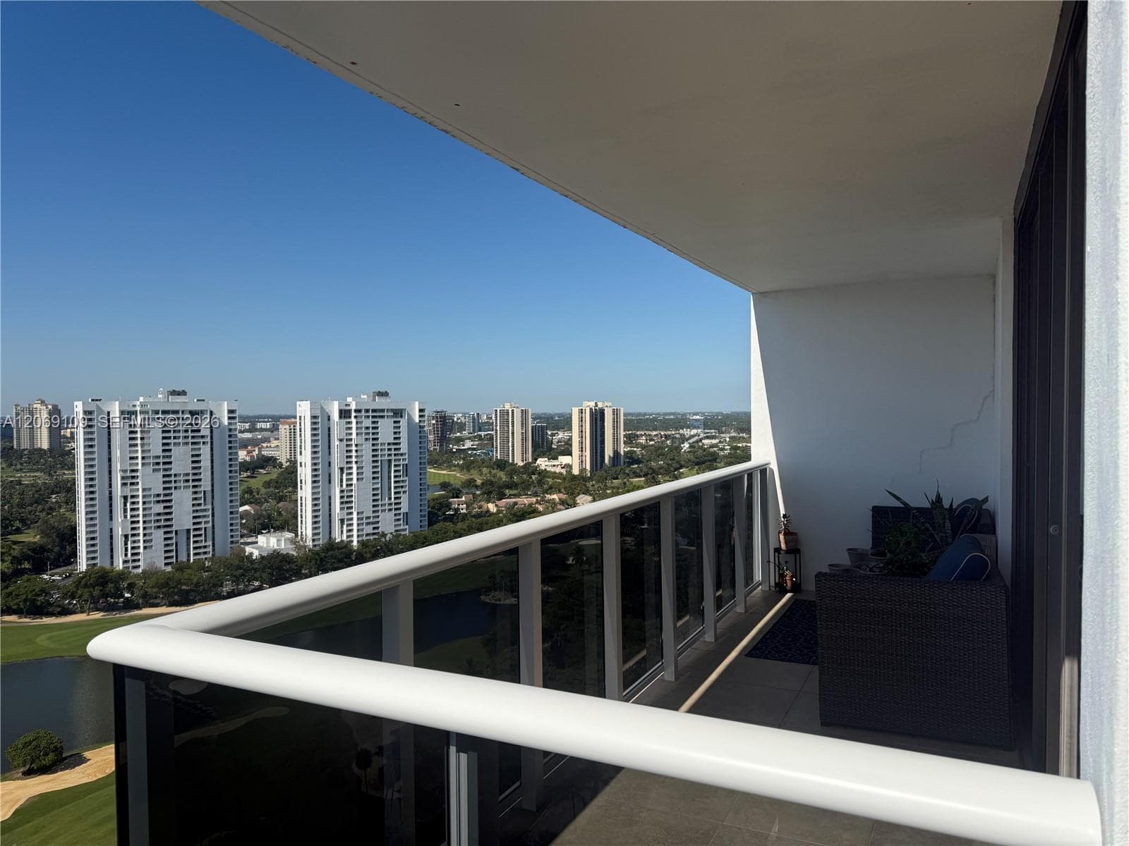 AVENTURA ELDORADO CONDO · #PH5 in Aventura - Photo 1