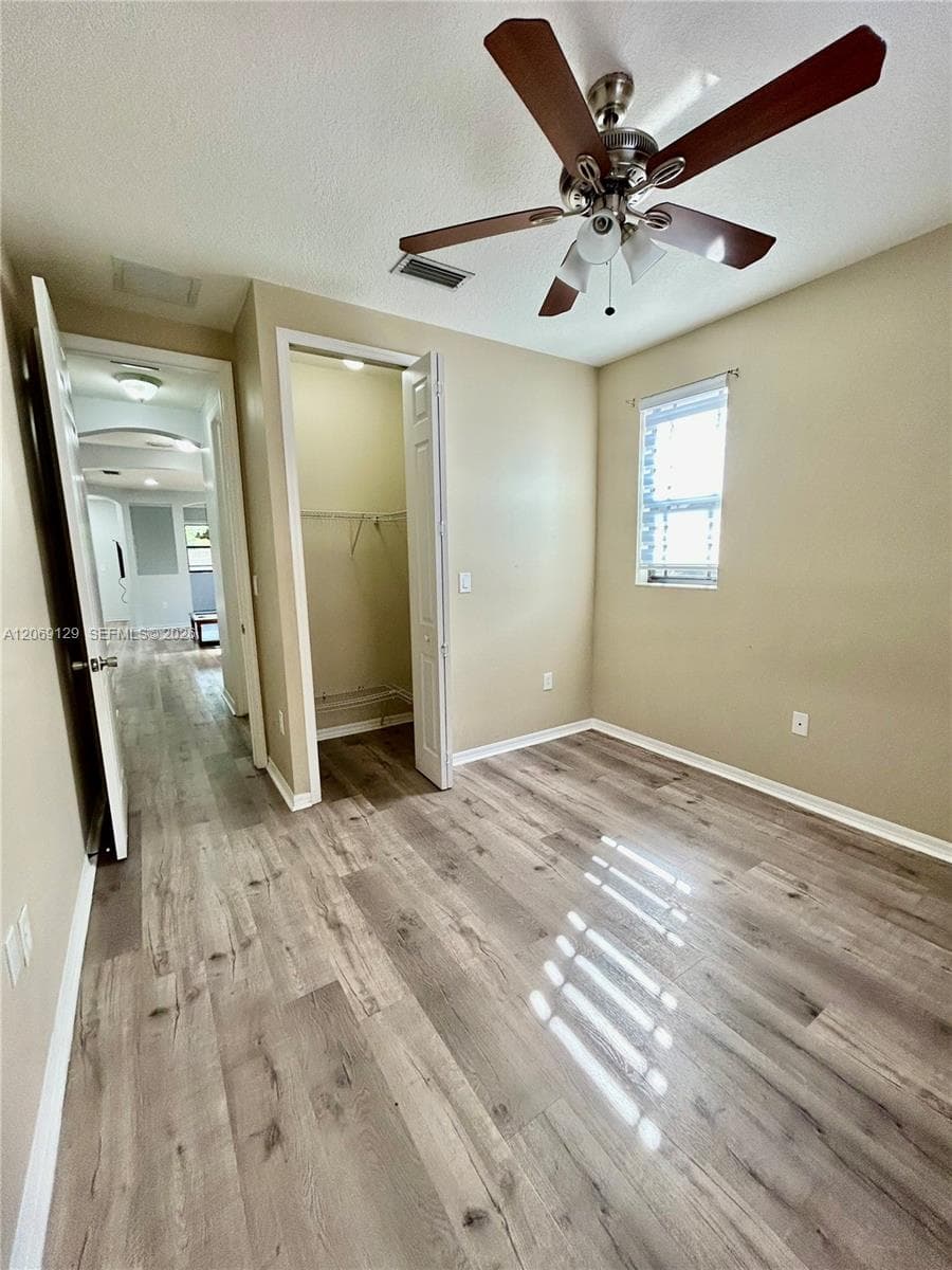 607 NE 35th Ave #607 photo 25