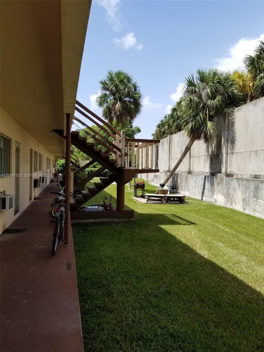 PARK SIDE MANOR D CONDO I · #18 in Hallandale Beach - Photo 21