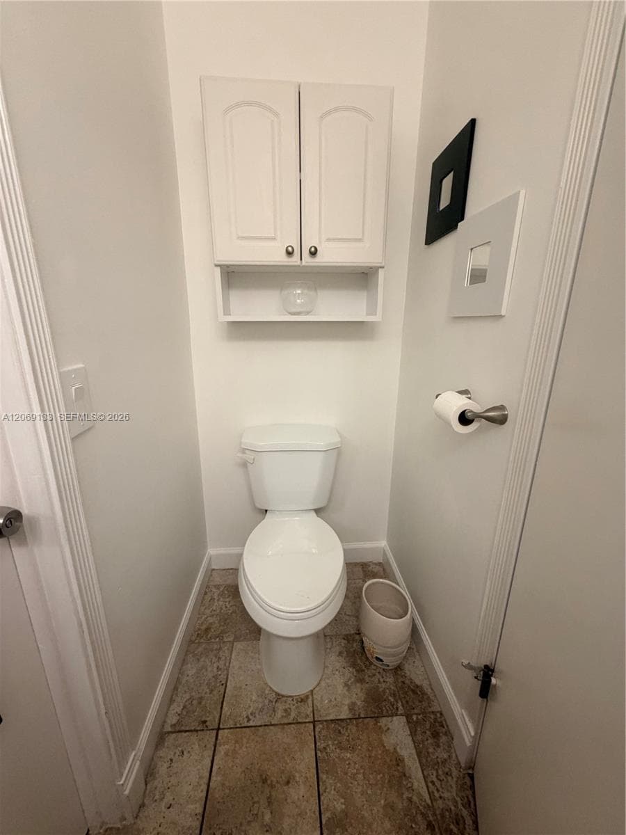 LAKESHORE · #1201E in Homestead - Photo 3