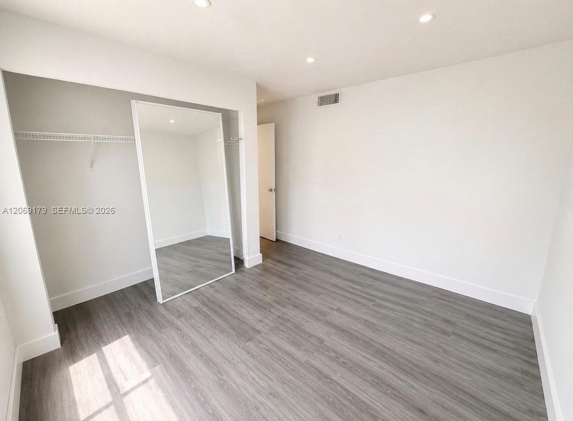 FRIENDLY CORNER CONDO · #940A in Miami Beach - Photo 4