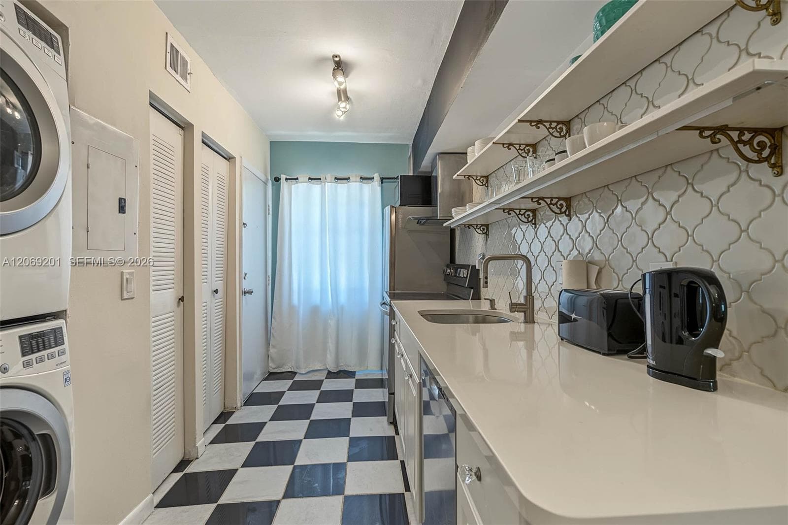 JEFFERSON COURT CONDO · #102 in Miami Beach - Photo 6