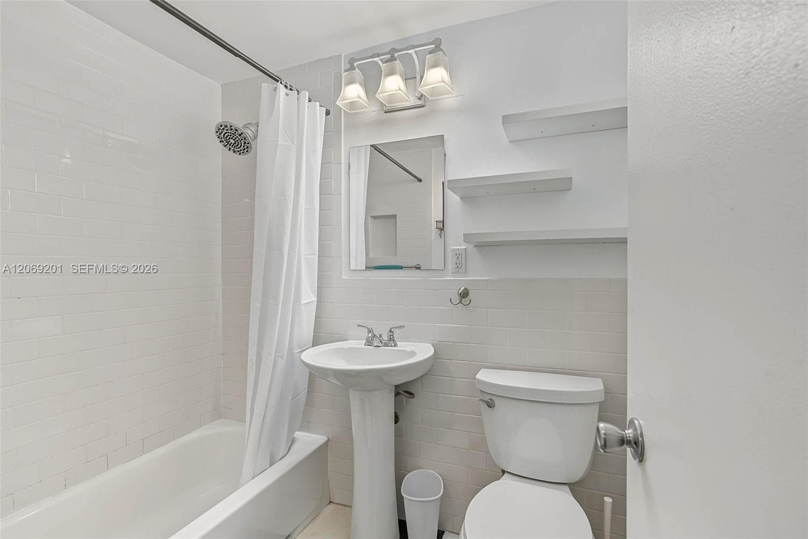 JEFFERSON COURT CONDO · #102 in Miami Beach - Photo 11
