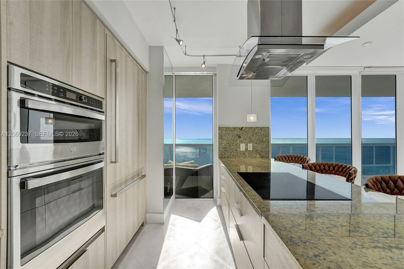 BEACH CLUB TWO · #1502 in Hallandale Beach - Photo 4