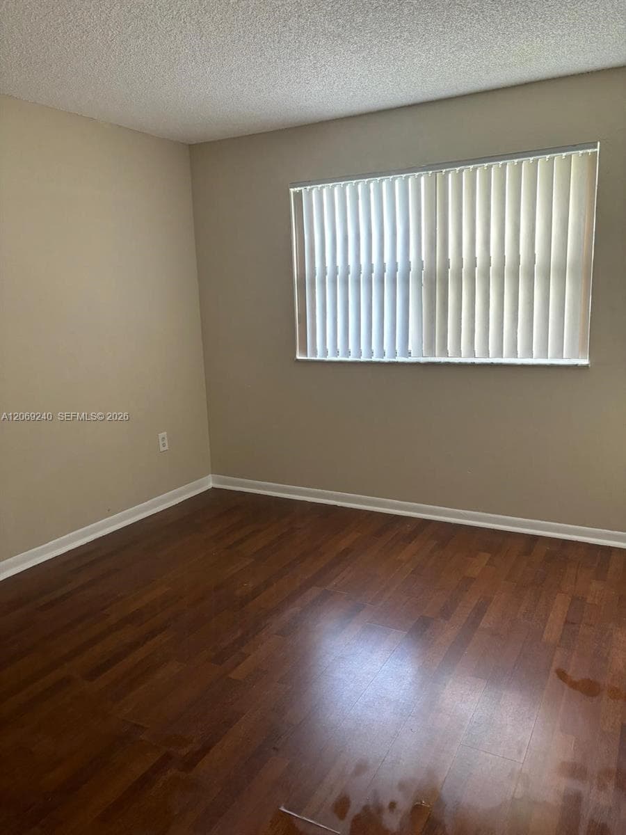 VILLA BELLINI CONDO · #310 in Hialeah - Photo 8