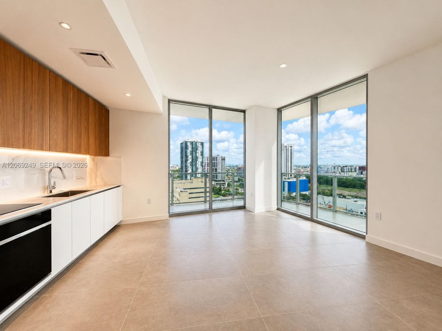 Casa Bella · #1807 in Miami - Photo 2