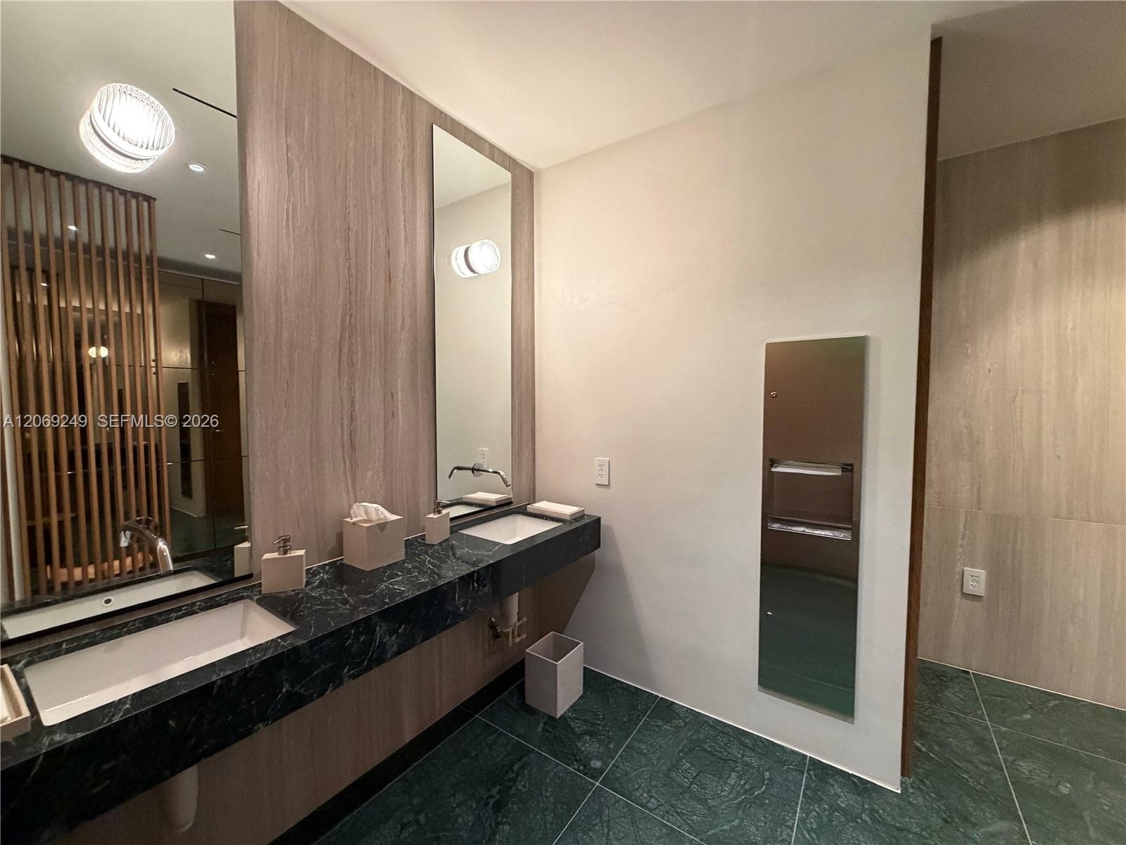 Casa Bella · #1807 in Miami - Photo 22
