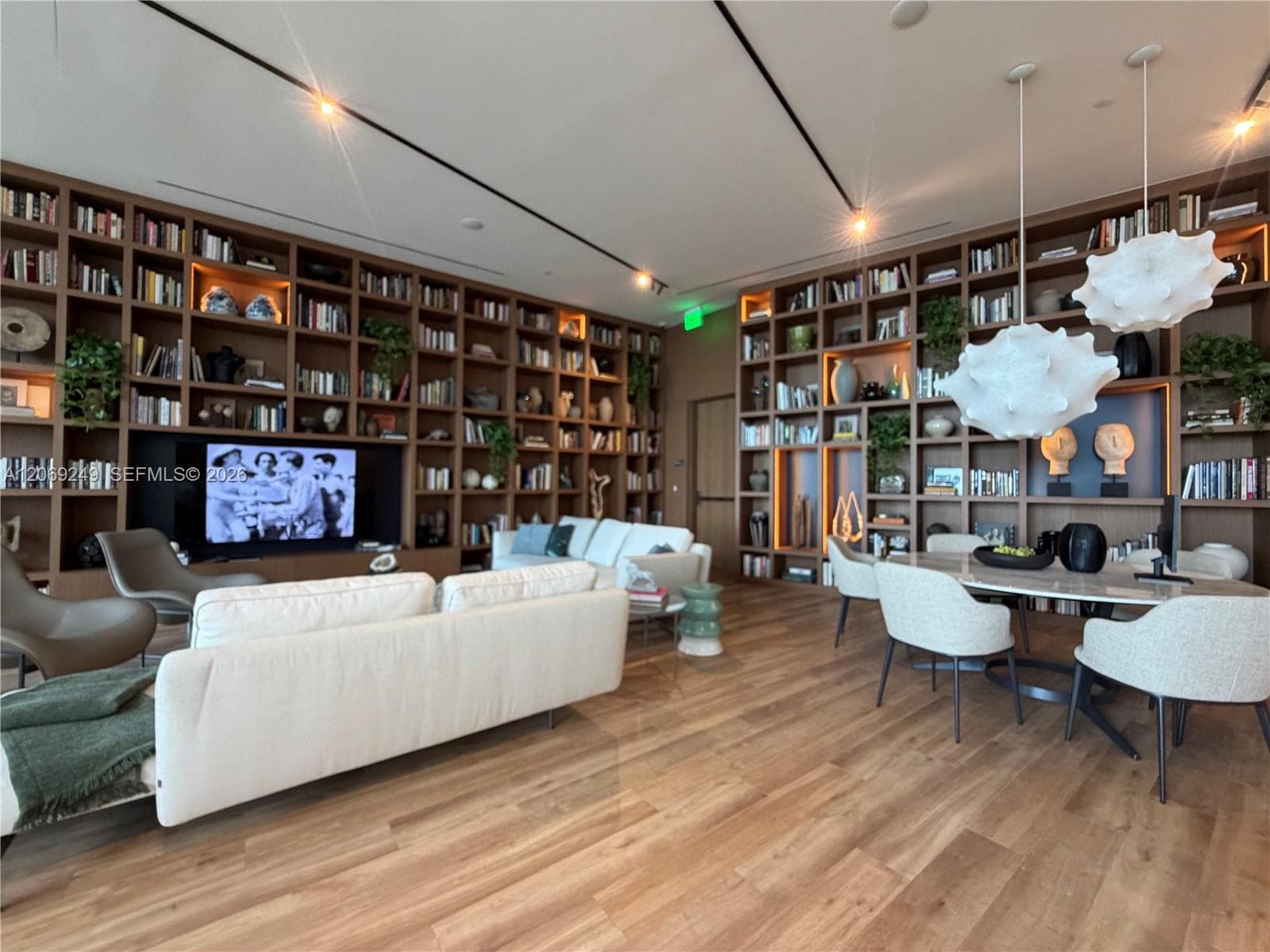 Casa Bella · #1807 in Miami - Photo 38