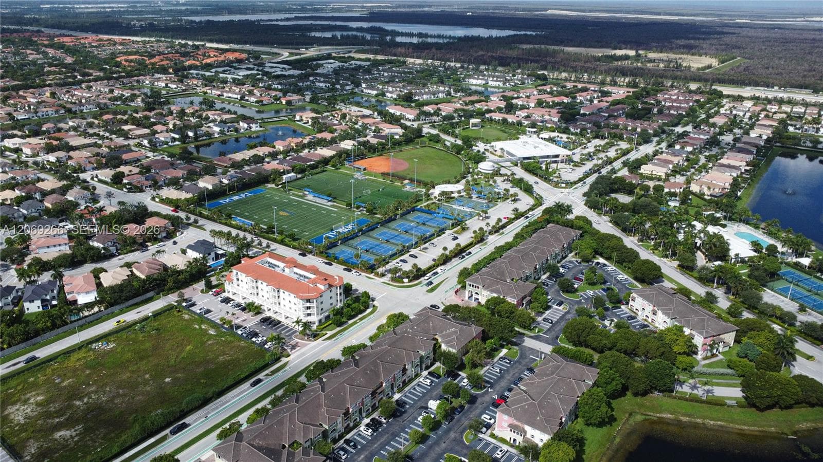 Promenade Shores · #207 in Doral - Photo 35